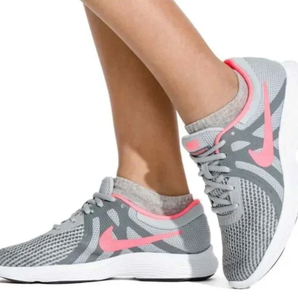 Nike Revolution 4 Women's Running Shoes Gray Pink‎ Lace Up Youth 6.5 Women's 8.5